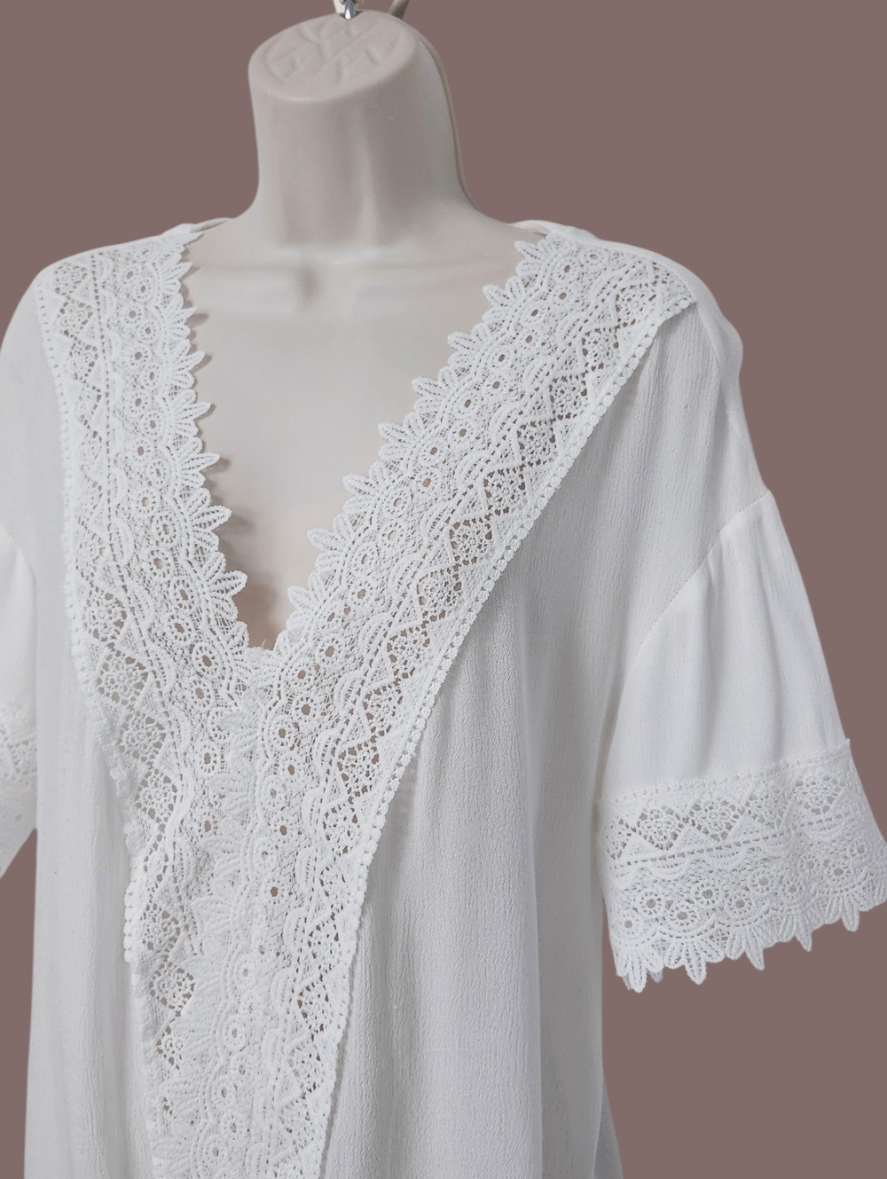 White Crochet V-Neck Boho Top Short Sleeves Cover Up size M - Picture 4 of 10